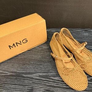 Mango Women's Brown Woven Loafers